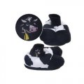 Cow Animal Feet Mooing Slippers for Kids -SIZE YOUTH 3-6